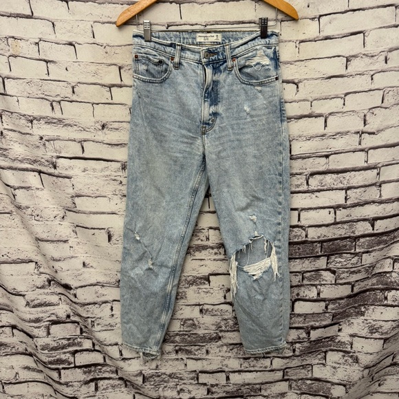 Distressed Light Blue Women's Jeans - Picture 3 of 7